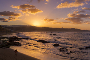 Las Canteras beach sunset