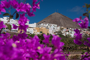 Galdar volcano and town