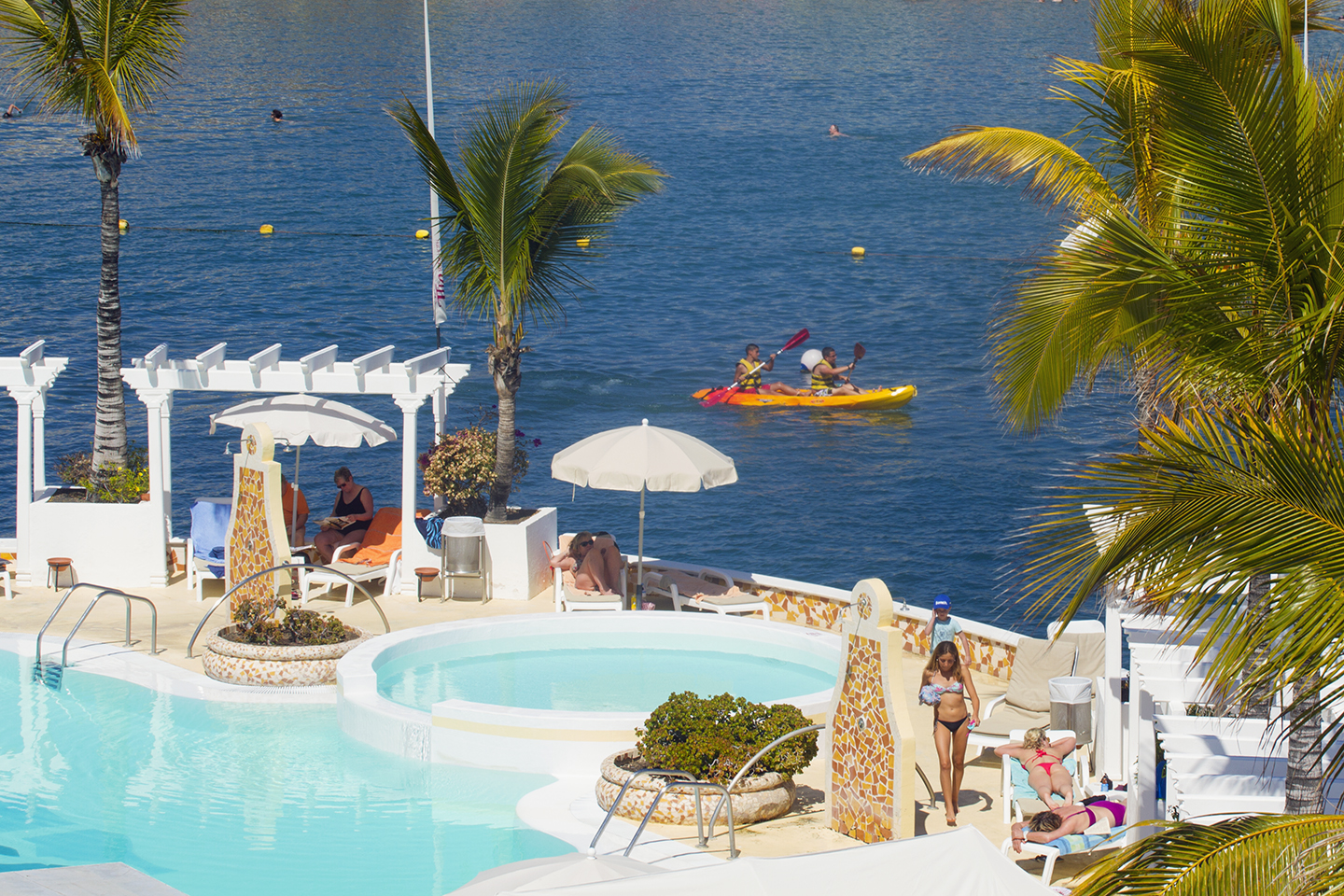 Hotel THe Puerto de Mogan pool 