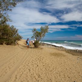maspalomas_dunes_and_beach_-_febr_2011_-032