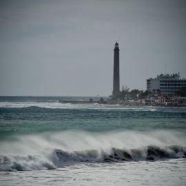maspalomas_dunes_and_beach_-_febr_2011_-041