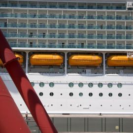 independence_of_the_seas-13