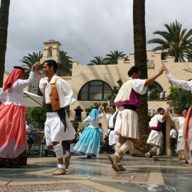 Parque Doramas and Pueblo Canario