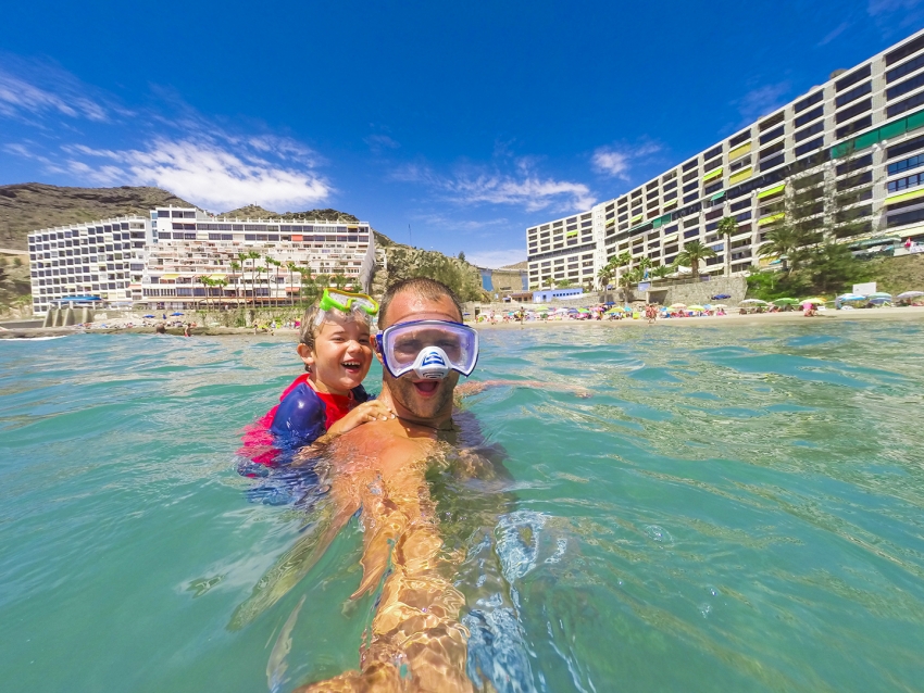 Swimming in Gran Canaria all year round