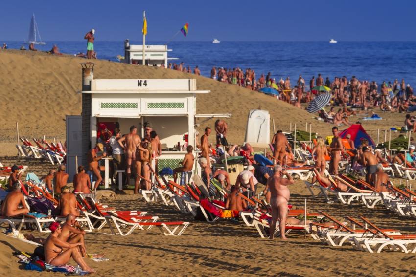 Maspalomas baech is big enough for families and nudists