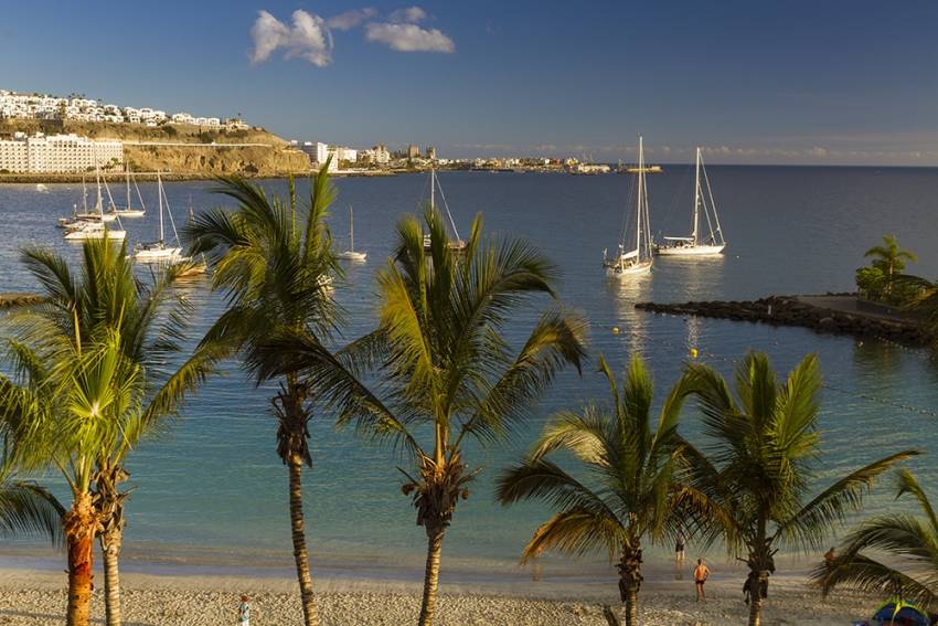 Anfi Beach: Gran Canaria's Most Tropical Beach