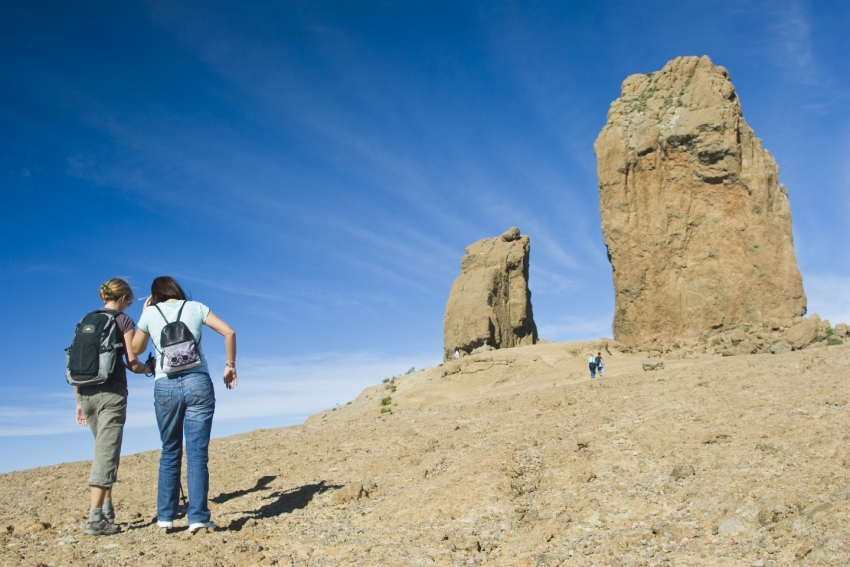 You can reach Gran Canaria's Roque Nublo by public bus