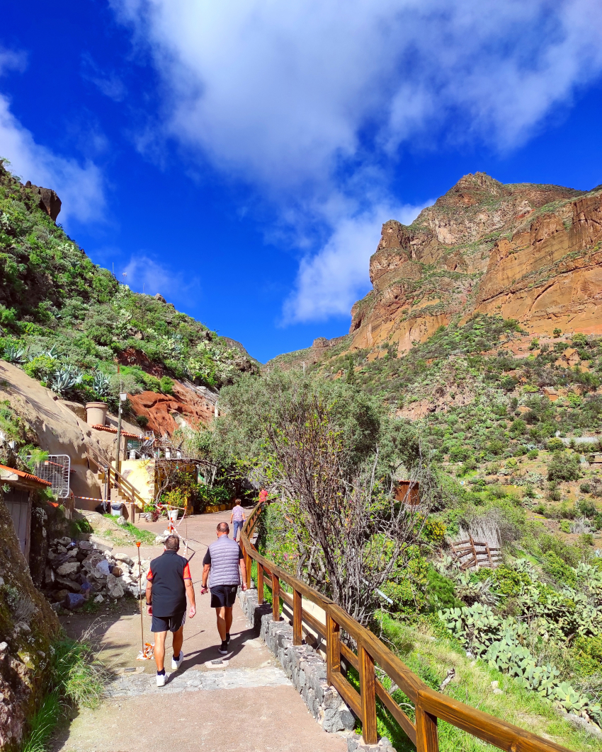 The loop walk at the end of the road in Guayadeque