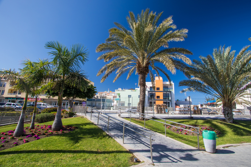 Arguineguin is on most of south Gran Canaria's bus routes