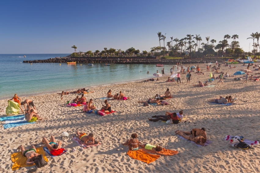 Safe sun exposure in Gran Canaria