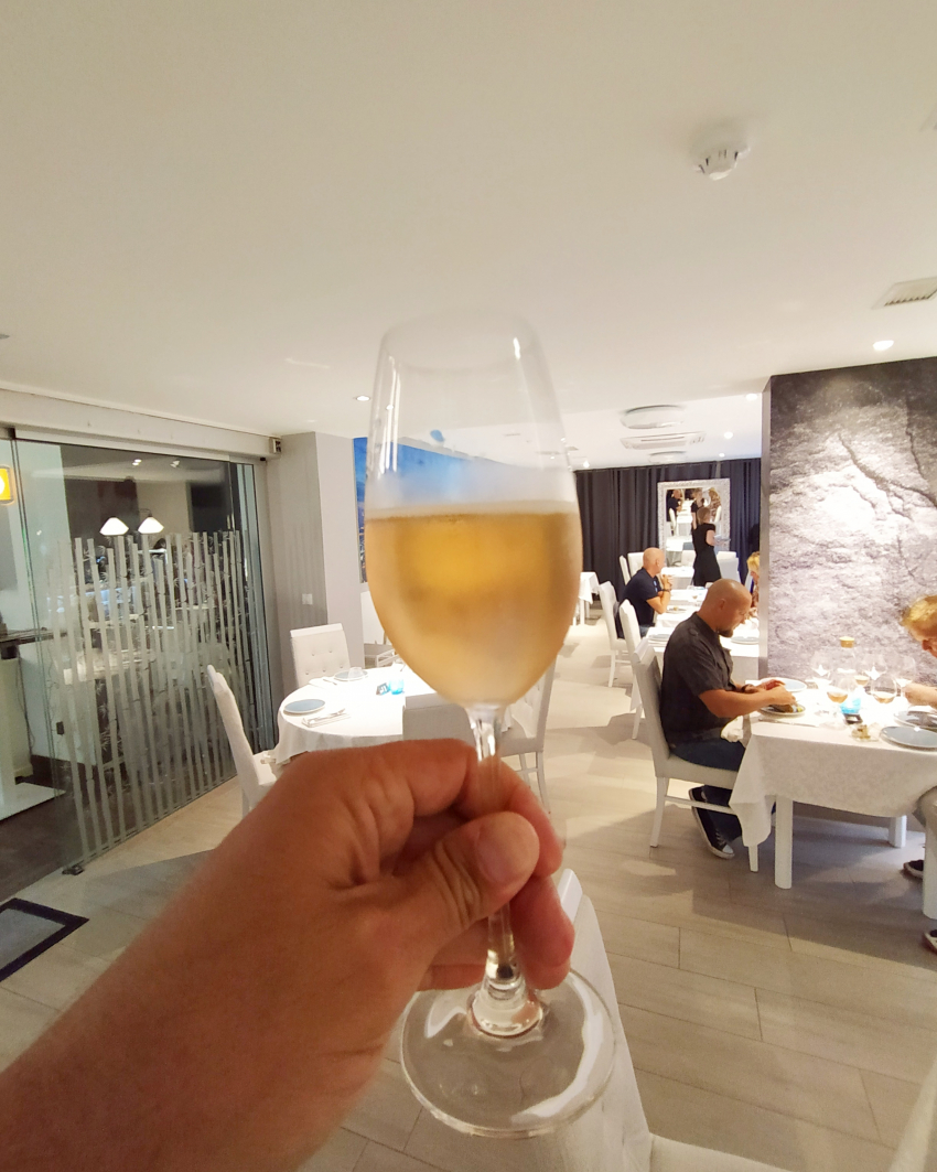 The new Taste Mesón Playa del Inglés restaurant offers hundreds of wines by the glass.