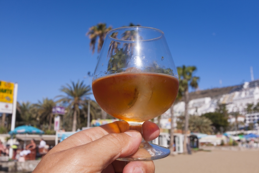 Honey rum in Gran Canaria