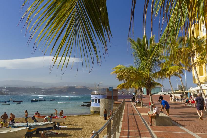 How To Recognise A Local Beach In Gran Canaria